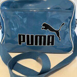 PUMA large retro look sports bag.
